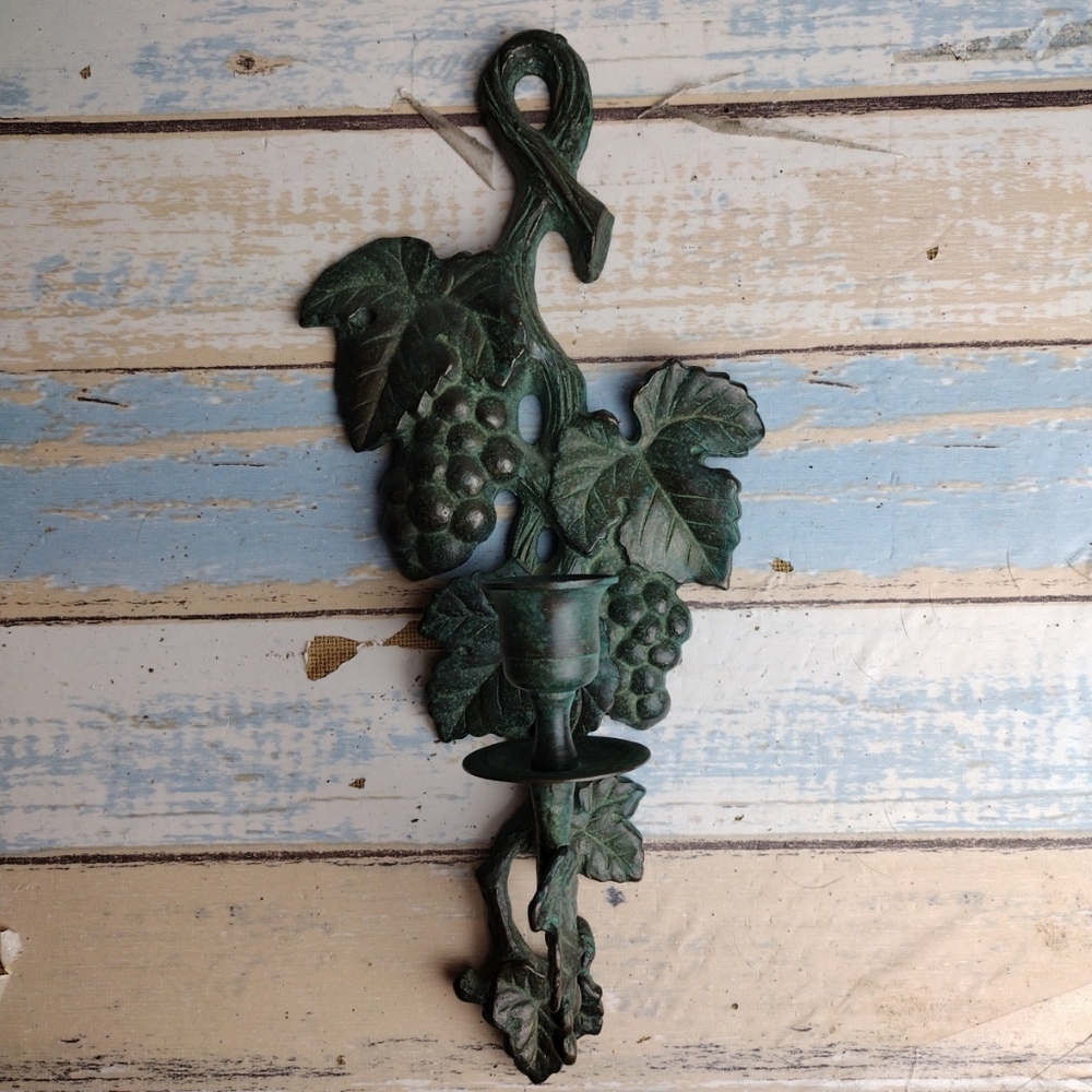 Gatco Cast Metal Grapevine Candle Holder Heavy Wall Hanging 12.5" Green